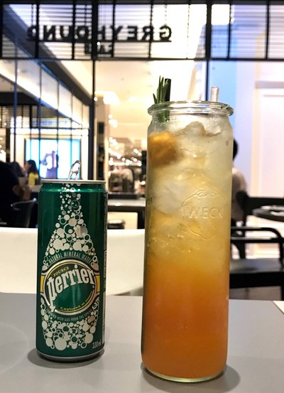 อาหาร หรือ เครื่องดื่ม