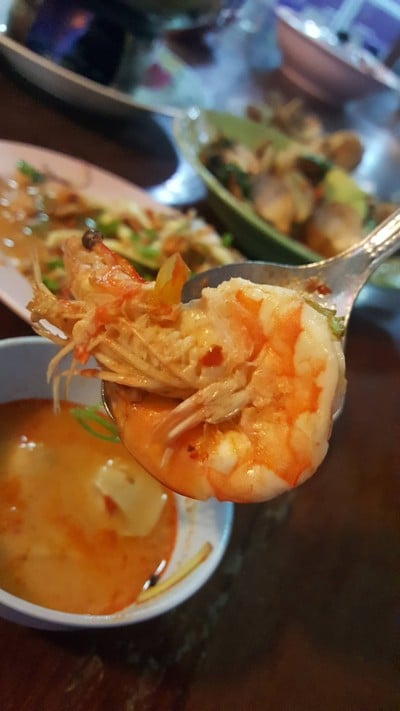 อาหาร หรือ เครื่องดื่ม