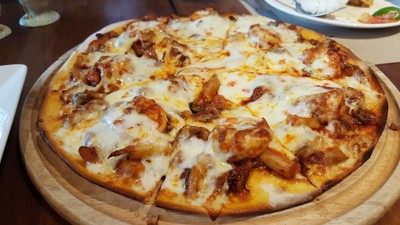 พิซซ่าต้มยำกุ้ง