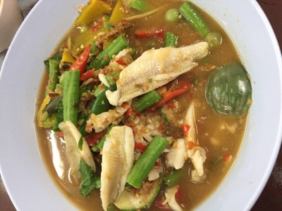 แกงป่าปลาเห็ดโคน