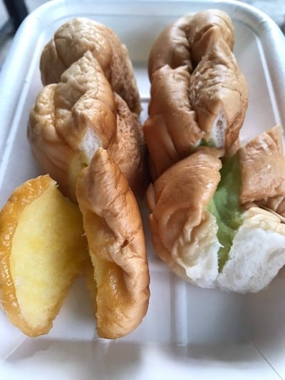 ขนมปังไส้สังขยา