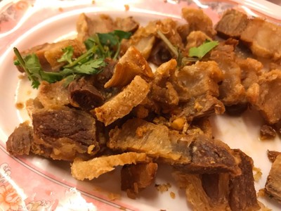 Crispy Pork Fried With Garlic