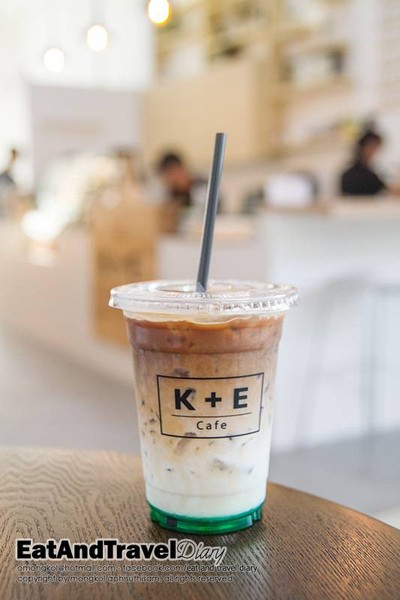 Iced Café latte Mint (75 บาท)
