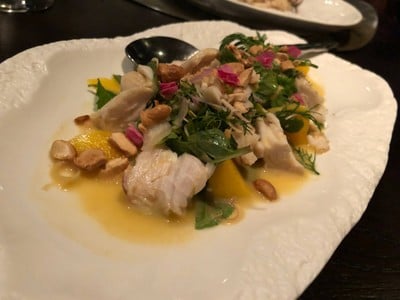 ยำปลาอินทรีย์ปัตตานีรมควันใส่มะม่วงมัน