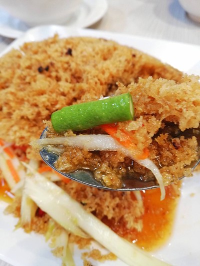 ตำปลาดุกฟู ราคา 150 บาท