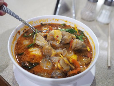 อาหาร หรือ เครื่องดื่ม