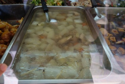 อาหาร หรือ เครื่องดื่ม