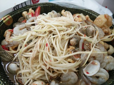 อาหาร หรือ เครื่องดื่ม