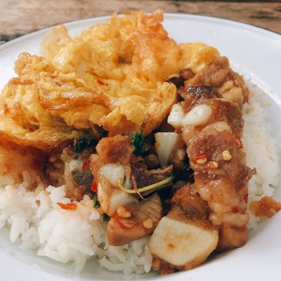 อาหาร หรือ เครื่องดื่ม