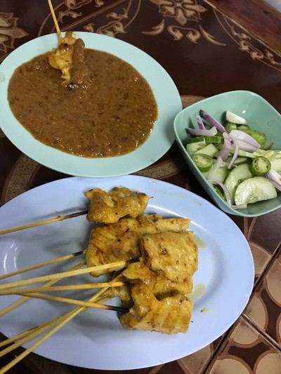 หมูสะเต๊ะ