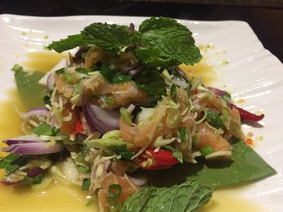 ยำแซลมอน