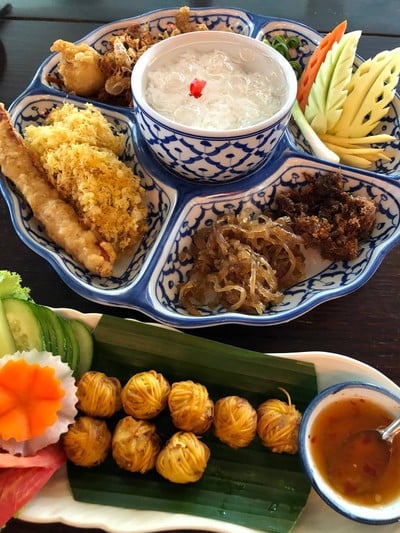 ชุดข้าวแช่
