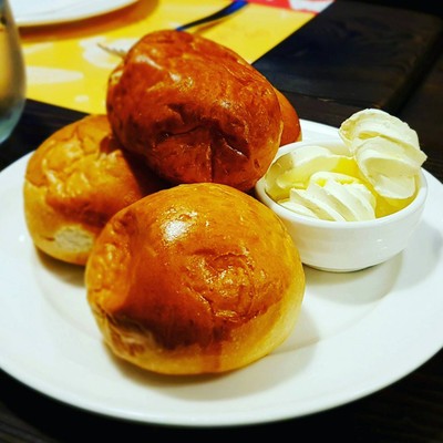 ขนมปัง ครีม