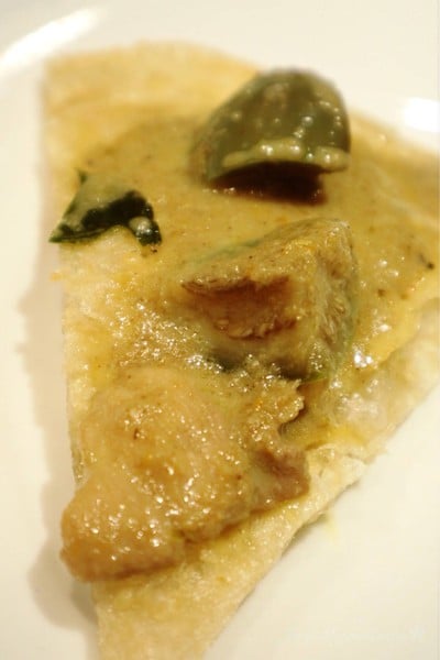 Roti with Chicken Green Curry โรตีแกงเขียวหวานไก่