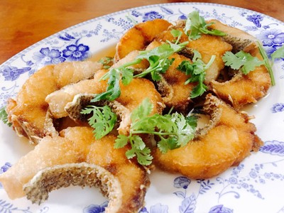 ปลาม้าทอดน้ำปลา