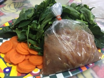 วิธีทำ ราดหน้าหมูนุ่มน้ำมันงาคะน้าฮ่องกง