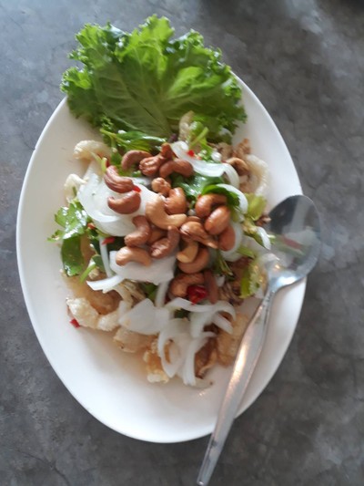 ยำสามกรอบ