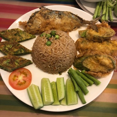 ข้าวผัดน้ำพริกกะปิ ปลาทู