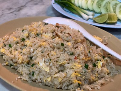 ข้าวผัดปู