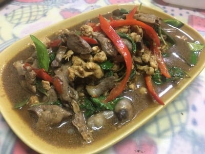 วิธีทำ หัวใจไก่ผัดกระเพราโบราณ วิธีทำ หัวใจไก่ผัดกระเพราโบราณ