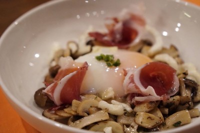 Saluted Mushroom, Runny Egg, Truffle & Ham