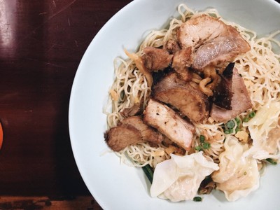 บะหมี่คนแซ่ลี (Khon Sae Lee Noodle) ทองหล่อ บะหมี่คนแซ่ลี (Khon Sae Lee Noodle) ทองหล่อ