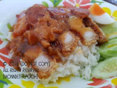 ข้าวหมูแดงหมูกรอบ