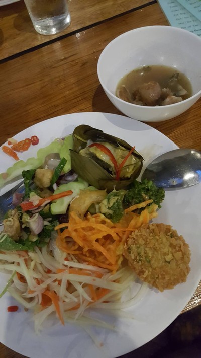 อาหาร หรือ เครื่องดื่ม