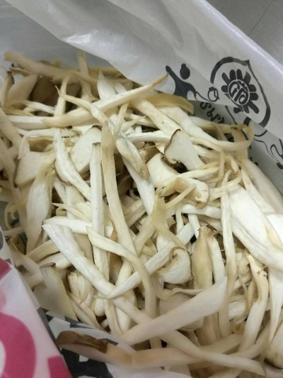 วิธีทำ เห็ดเอริงงิผัดกระเทียมและเนย