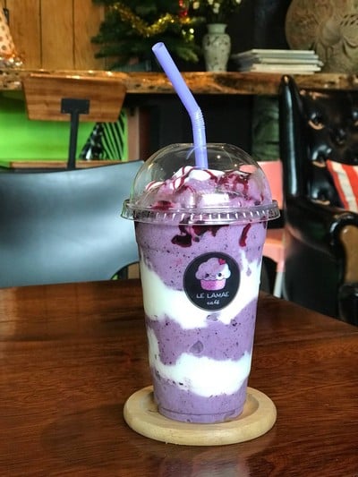 บลูเบอร์รี่โยเกิร์ต