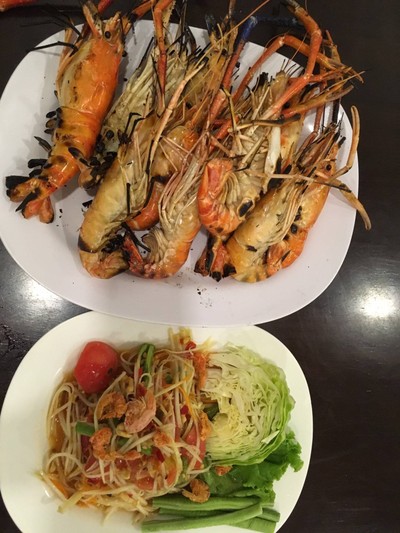 อาหาร หรือ เครื่องดื่ม