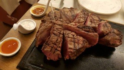 Grilled florentin "chianina" T-bone steak