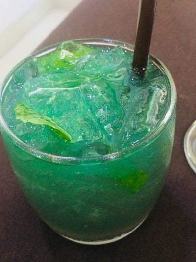 อาหาร หรือ เครื่องดื่ม