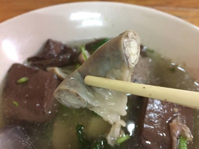 เกาเหลาเลือดหมูพิเศษ