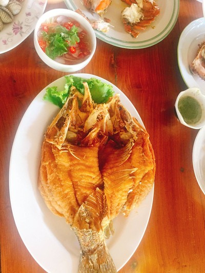 ปลากะพงทอดน้ำปลา