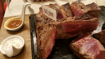 Grilled florentin "chianina" T-bone steak