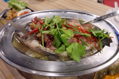 ปลานิลนึ่งบ๊วย