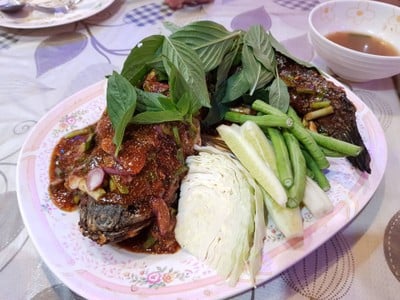 ลาบปลาช่อนทอด