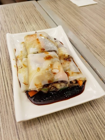 อาหาร หรือ เครื่องดื่ม