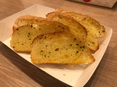 ขนมปังกระเทียม