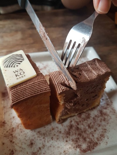 Chocolate Cubic Choux Cream