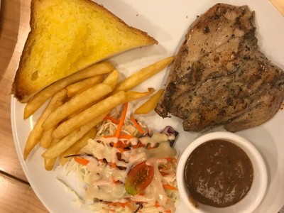 อาหาร หรือ เครื่องดื่ม