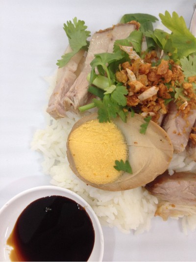 ข้าวหมูกรอบ