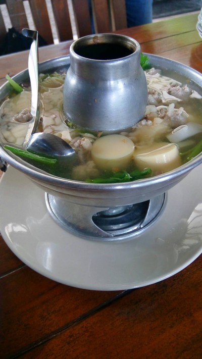 อาหาร หรือ เครื่องดื่ม