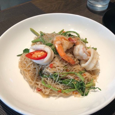 หมี่ผัดกระเฉด