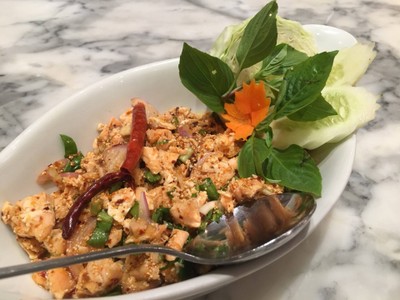 ลาบปลาแซลมอน