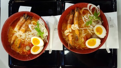 อาหาร หรือ เครื่องดื่ม