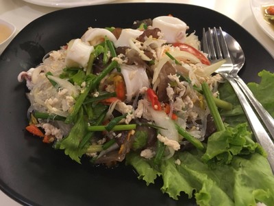 ยำวุ้นเส้น