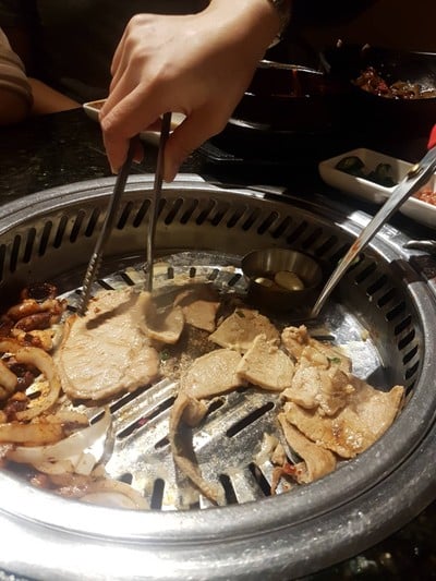 อาหาร หรือ เครื่องดื่ม