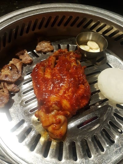 อาหาร หรือ เครื่องดื่ม